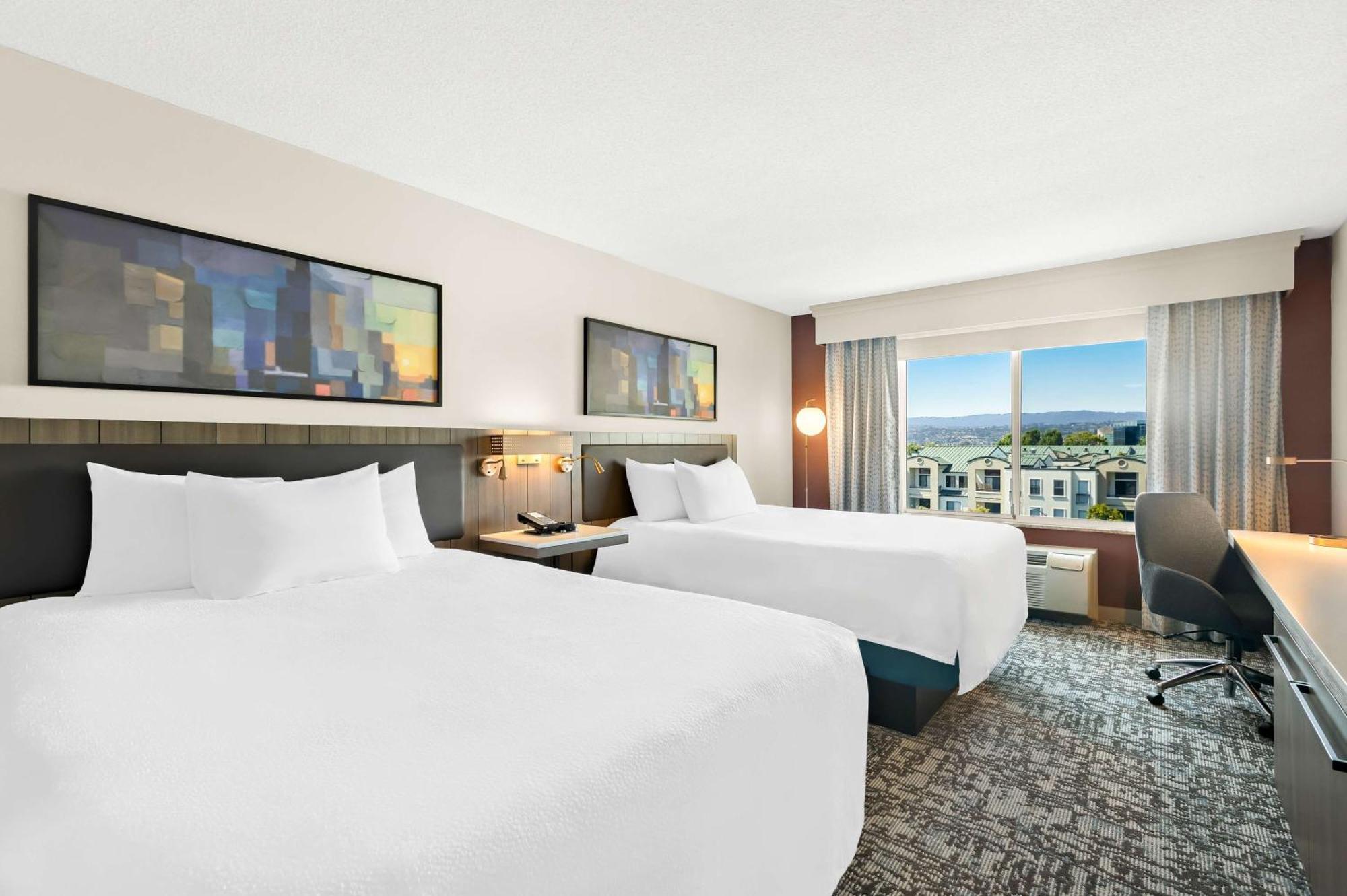 Hilton Garden Inn San Mateo Exterior photo
