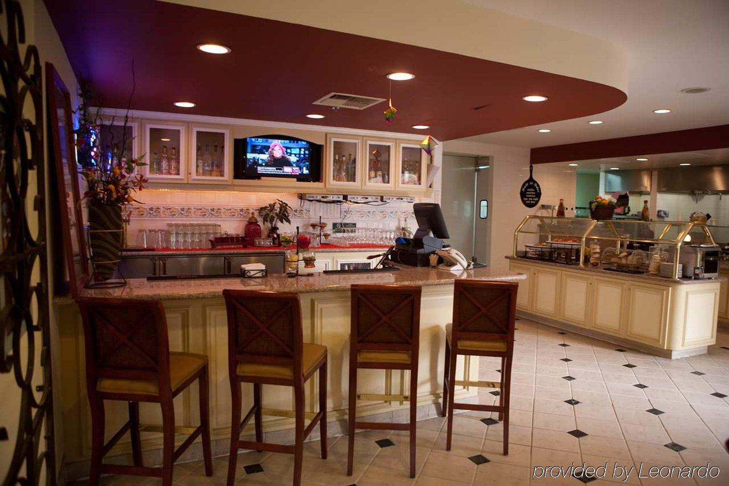 Hilton Garden Inn San Mateo Restaurant photo
